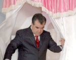 Prezydent Tadżykistanu do mediów: Nie chwalcie mnie!